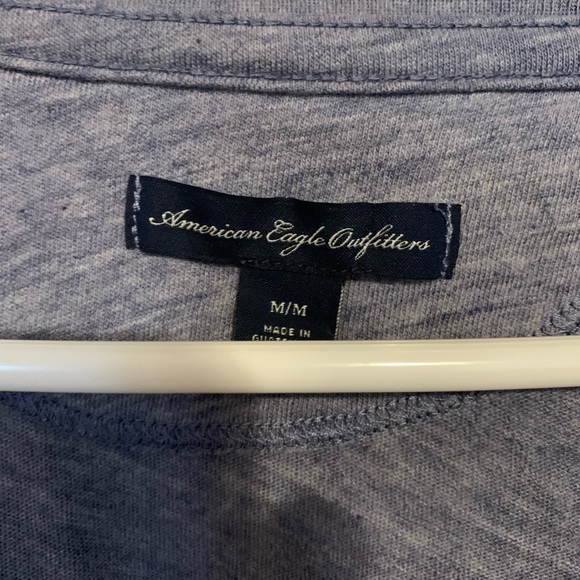 Shirt 👚 - Picture 3 of 3